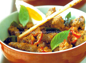 Thick Beef Curry in Sweet Peanut Sauce Recipe